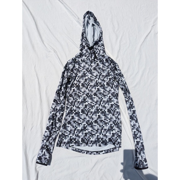 Nike Pro Dri-Fit Patterned Long Sleeve Hoodie - Picture 1 of 4